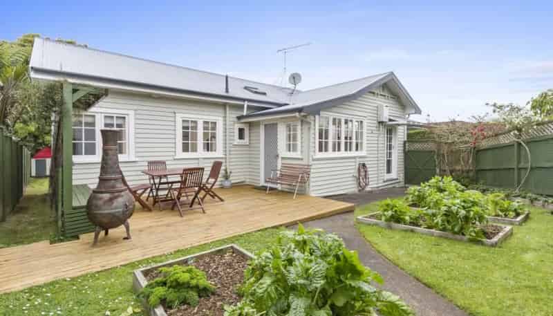 87 Buckley Road, Epsom