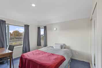 1/19 Longley Place, Addington