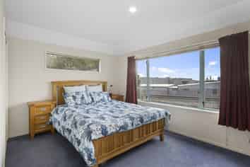 1/19 Longley Place, Addington