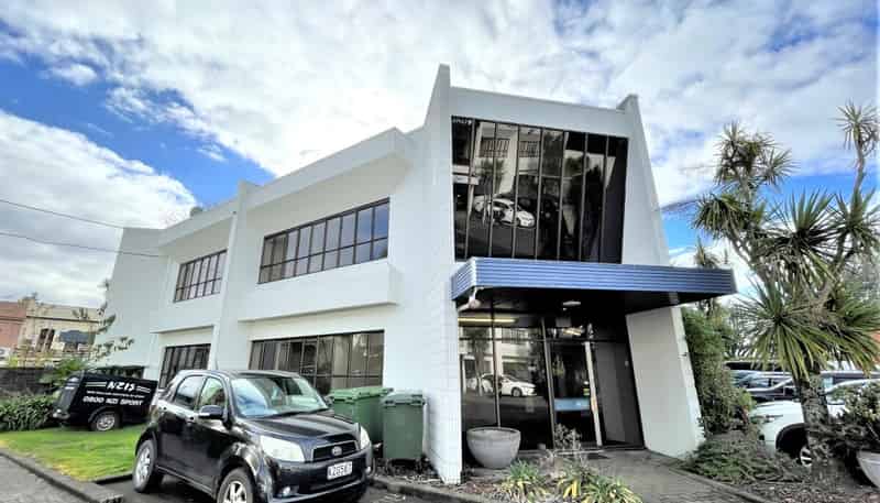 382-386 Manukau Road, Epsom