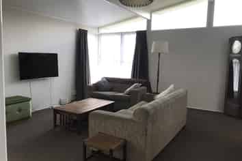 23 Zelda Avenue, Clover Park