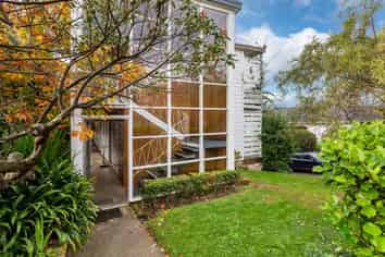 2/4 Cowie Street, Parnell