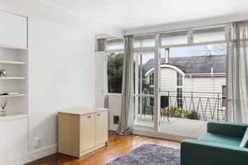 2/4 Cowie Street, Parnell