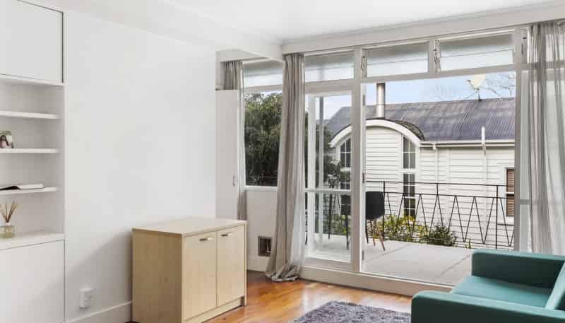 2/4 Cowie Street, Parnell