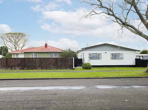 47 & 47a Daphne Street, Outer Kaiti
