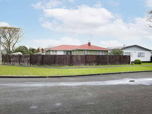 47 & 47a Daphne Street, Outer Kaiti