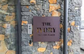 207/10 Lion Place, Epsom