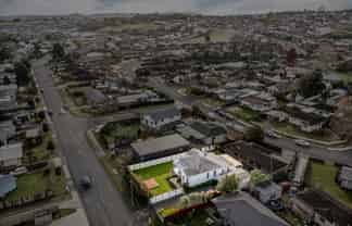 94 Dominion Road, Papakura