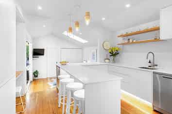 10 Powell Street, Avondale