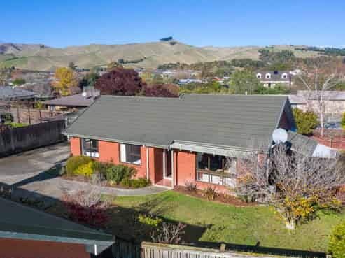 2/10 Wither Road, Blenheim Central