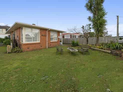 1/2 Kowhai Avenue, Mangere Bridge