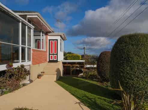 28 Northview Crescent, Belleknowes