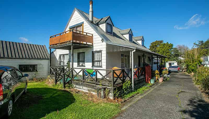 40 McLeod Road, Weymouth