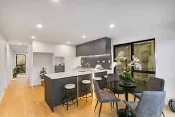 9B/9B Howard Hunter Avenue, Saint Johns