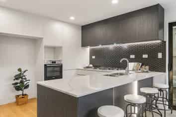 9B/9B Howard Hunter Avenue, Saint Johns