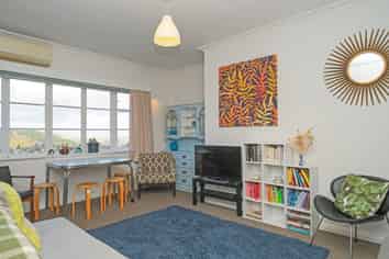 52 Barclay Street, Liberton