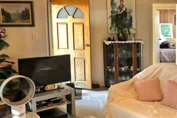 2/42 Kenderdine Road, Papatoetoe