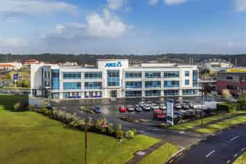 Modern office available now - Multiple size options availabl