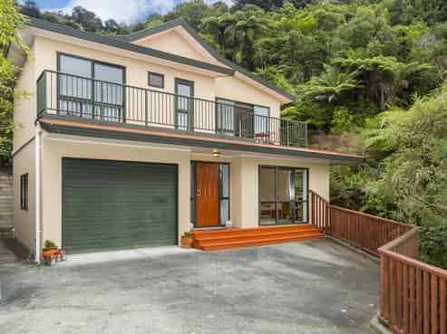 20 Pioneer Grove, Silverstream