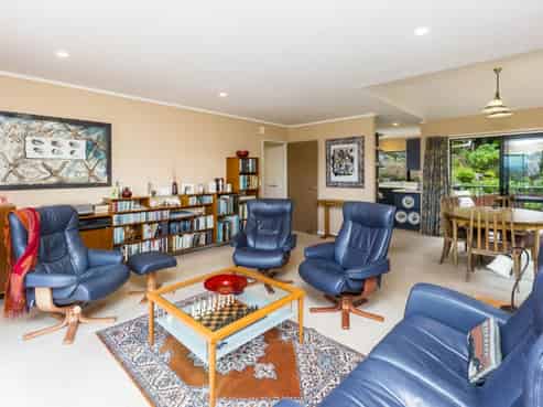 20 Pioneer Grove, Silverstream