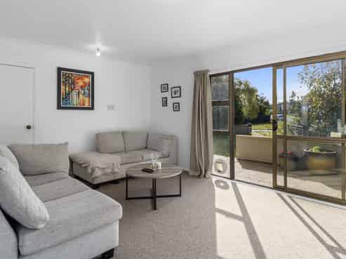 18 Stirling Grove, Greerton