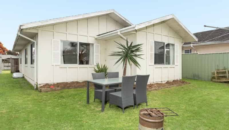 31 Aaron Place, Brookfield