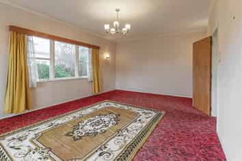 8 Nikau Grove, Woburn