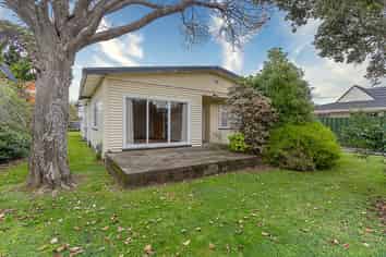 8 Nikau Grove, Woburn