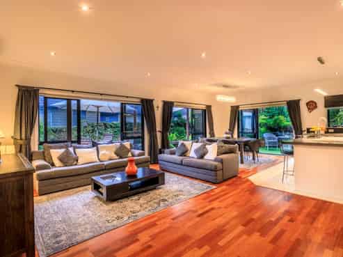 11 Silvana Drive, Flat Bush