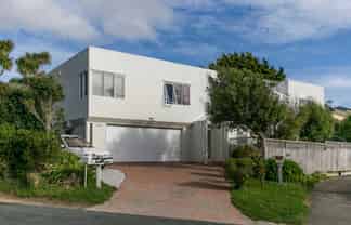 102 Karepa Street, Brooklyn