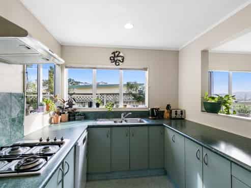 102 Karepa Street, Brooklyn