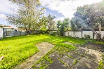 2/22 Mcdougall street, Manurewa East
