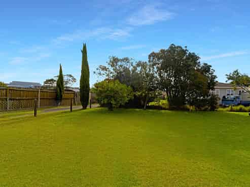 42 Woodford Avenue, Henderson