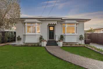 58 Huia Road, Point Chevalier