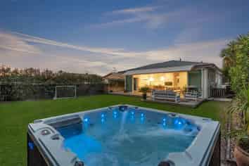 58 Huia Road, Point Chevalier