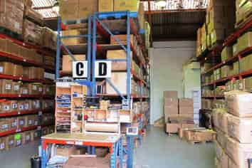 273sqm warehouse & office - Penrose