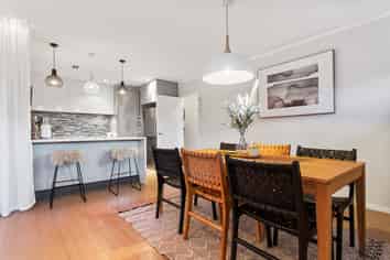 27 Aplin Place, Birkdale