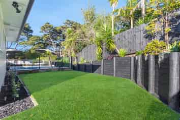 27 Aplin Place, Birkdale