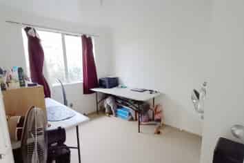 Auckland - Address withheld