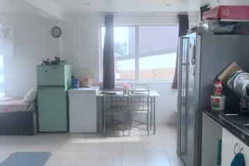 Auckland - Address withheld