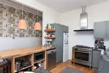 87 Gerrard Road, Winton