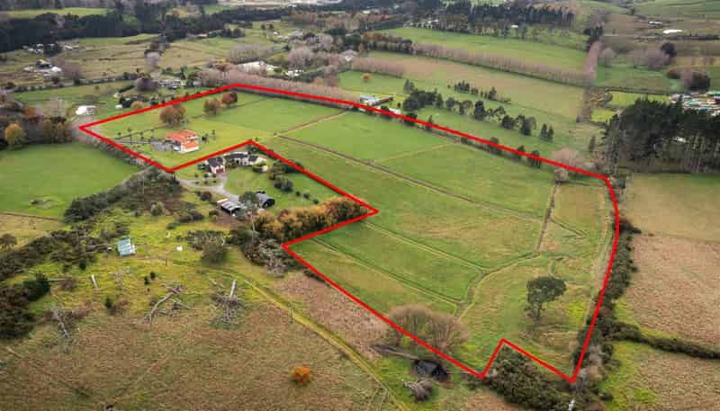 207 Pine Valley Road, 