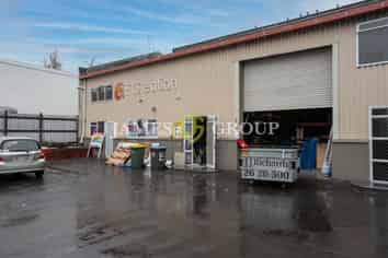 High Stud Warehouse & Office - Central Penrose