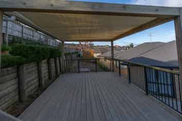 15 Barwick Place, Huntington