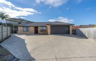 15 Barwick Place, Huntington