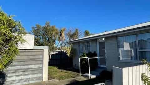 2/38 Matlock Street, Woolston