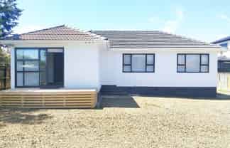 13 Oxford Road, Manurewa