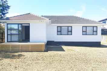 13 Oxford Road, Manurewa