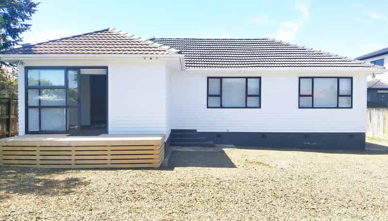 13 Oxford Road, Manurewa