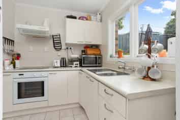 1/14 Strong Street, Saint Johns